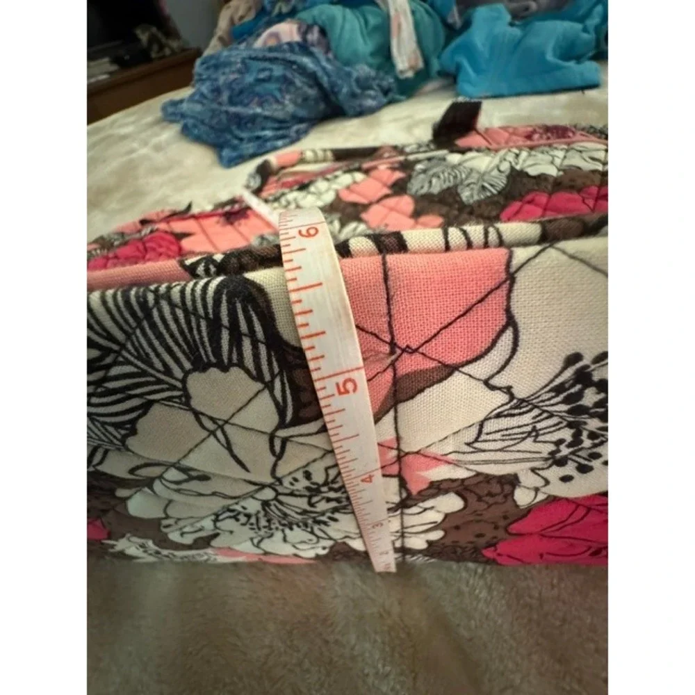Vera Bradley Mocha Rouge Quilted Laptop Messenger Bag Pink Floral Crossbody